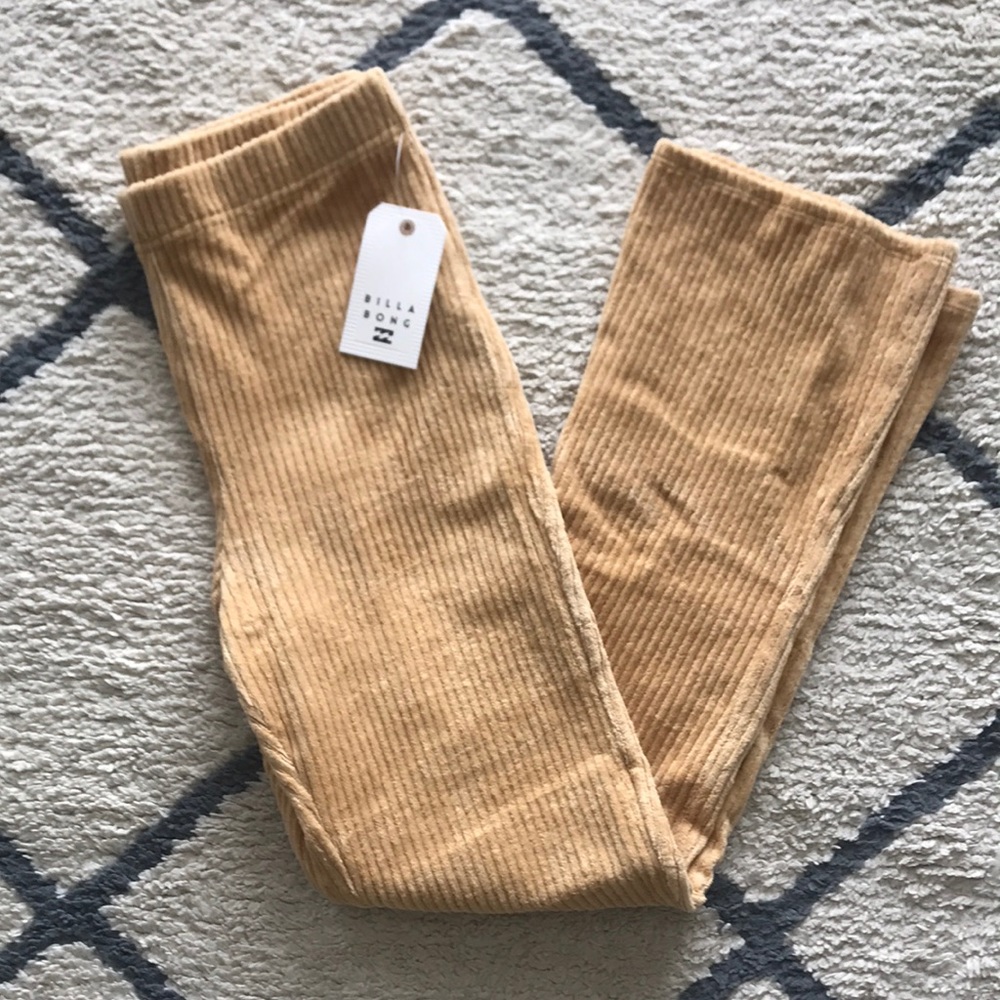 NWT Billabong pants